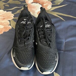 Black Nike Air Max 270